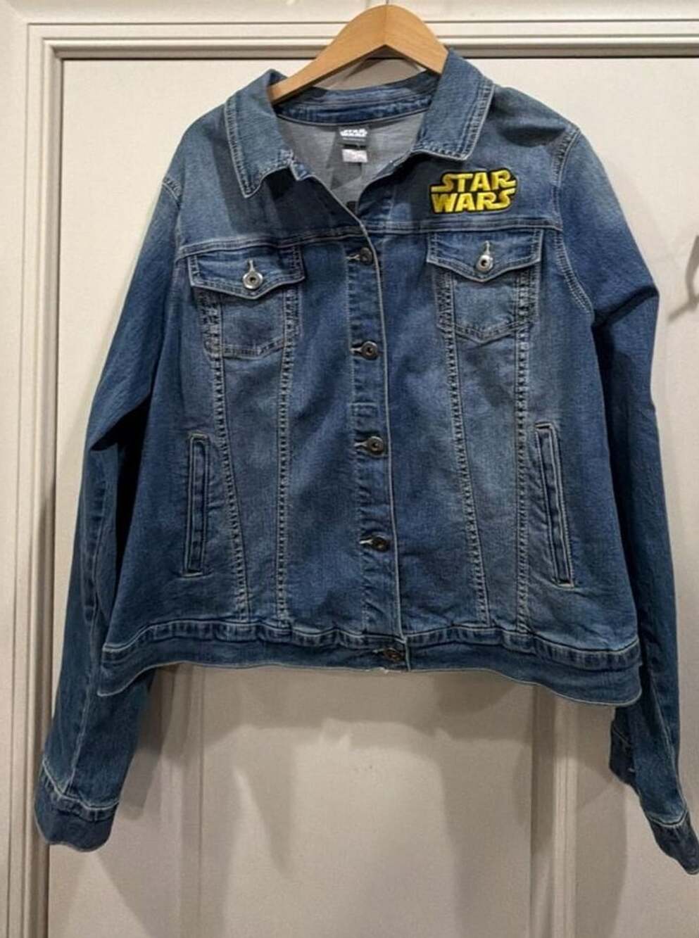 Torrid Star Wars Denim Jacket Size 2 Blue Embroidered Patch